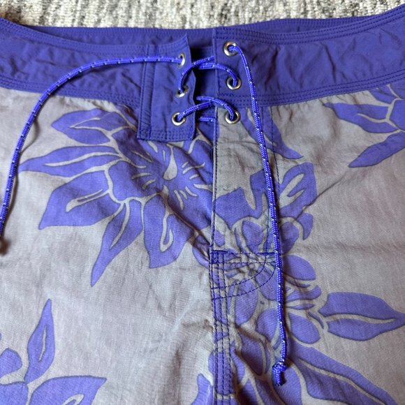 Pataloha Patagonia Tropical Floral Blue Purple Men's Shorts Size 32 Outdoors - Picture 3 of 9